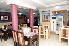 Nhà hàng