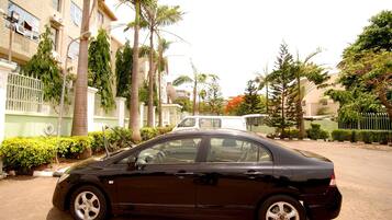 Parkir mandiri gratis