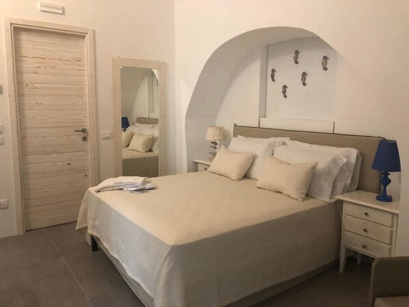 Classic Double Room, 1 Queen Bed, Non Smoking