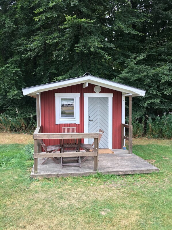 Cabin (5)