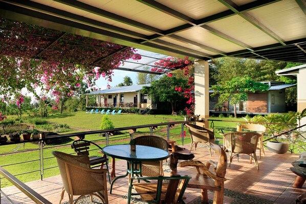 Reception - Moonrise Inn (Donghe)