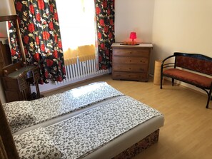 公寓, 2 间卧室, 无烟房, 阳台 | 2 多间卧室、遮光窗帘、熨斗/熨衣板、免费 WiFi