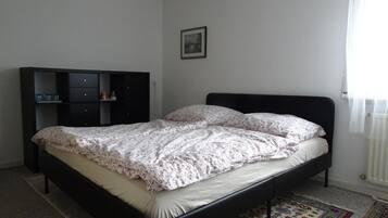 Hypo-allergenic bedding, blackout drapes, iron/ironing board, free WiFi