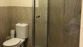 Double Room, Ensuite | Bathroom