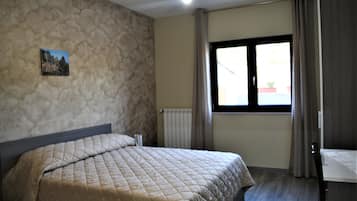 Caja de seguridad en la habitación, wifi gratis y ropa de cama
