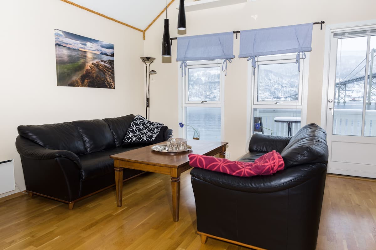 Superior House, 2 Bedrooms | Living room | Flat-screen TV, DVD player