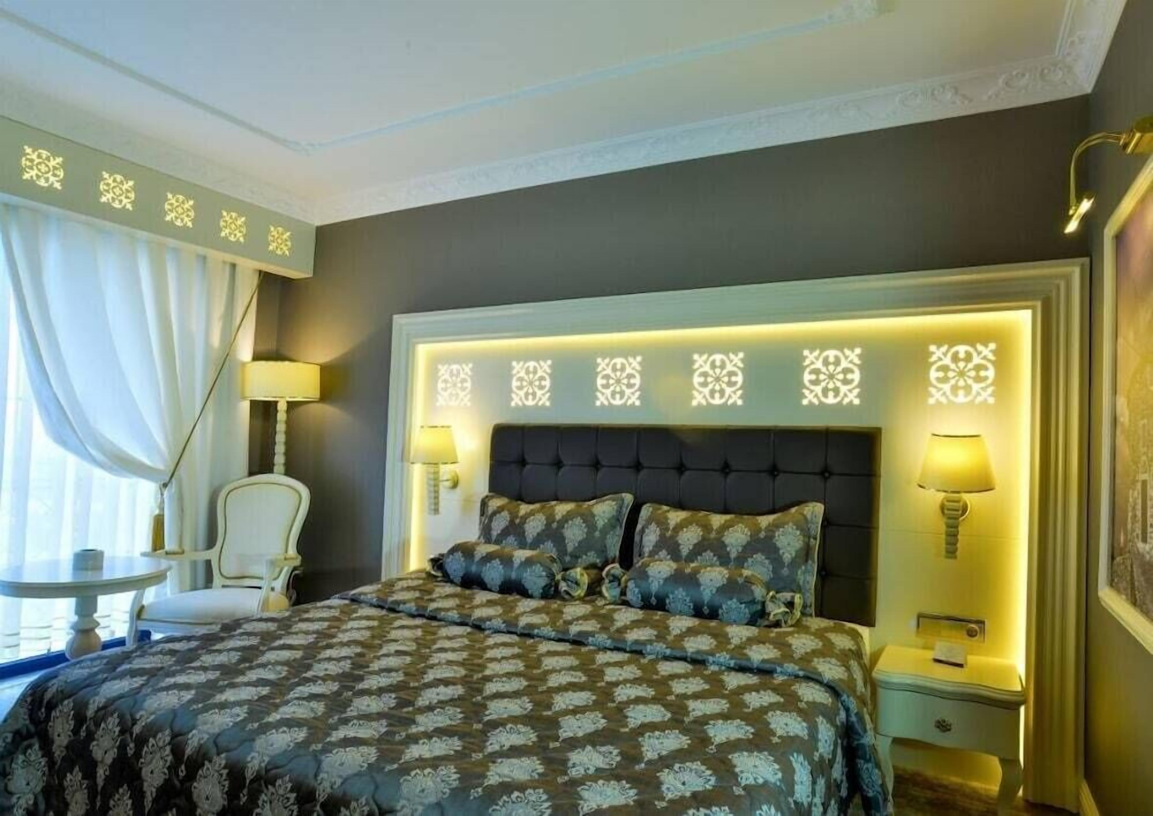 Free minibar items, in-room safe, desk, free WiFi