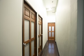 Living area - The Orientale (Bangkok)