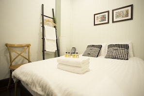Standard Room with Shared Bathroom  | リビングルーム