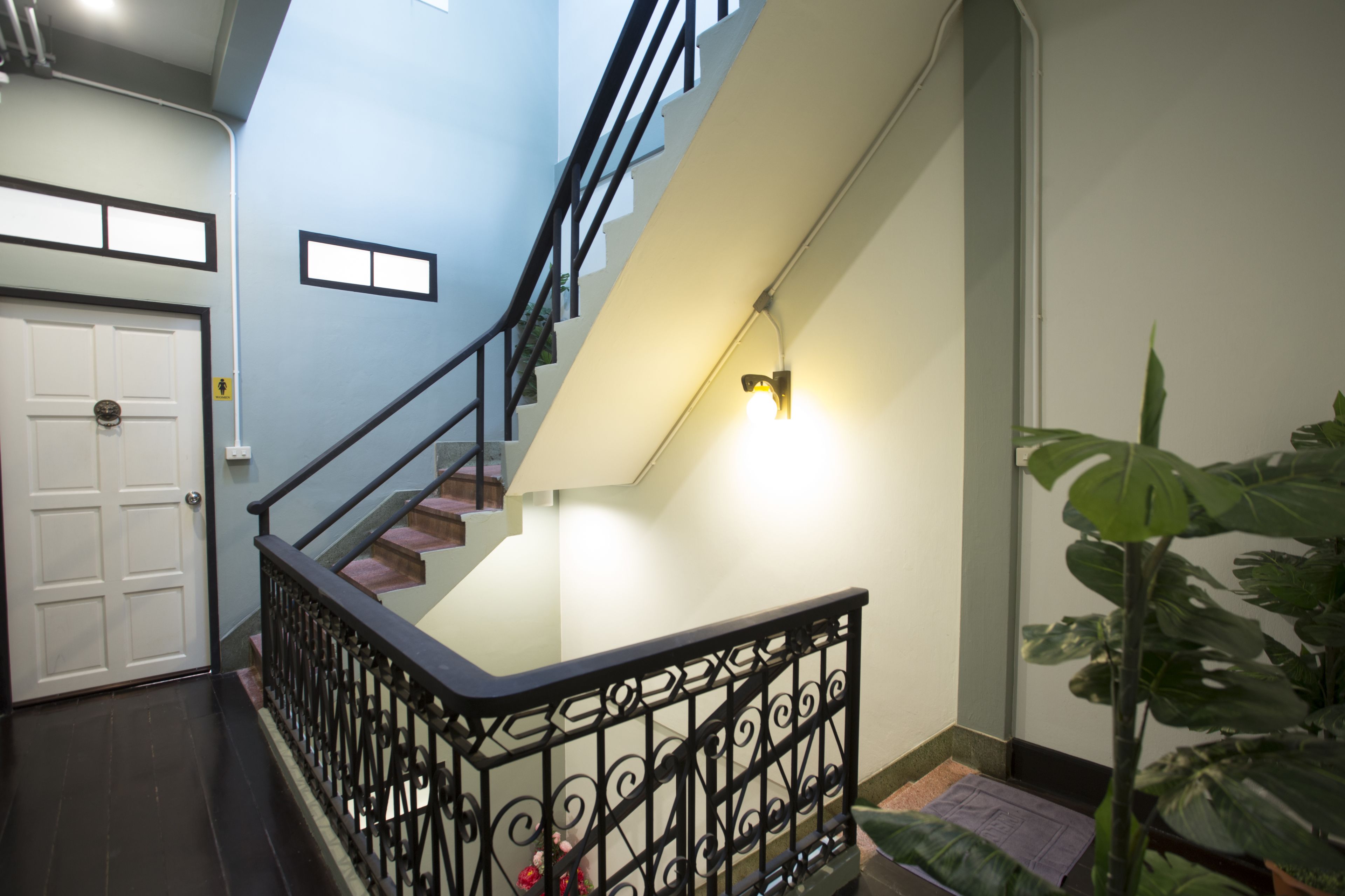 Standard Room with Shared Bathroom  | บริเวณนั่งเล่น