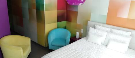 Design Suite, 1 Katil Ratu (Queen) | 1 bilik tidur, meja, ruang kerja komputer riba, kalis bunyi