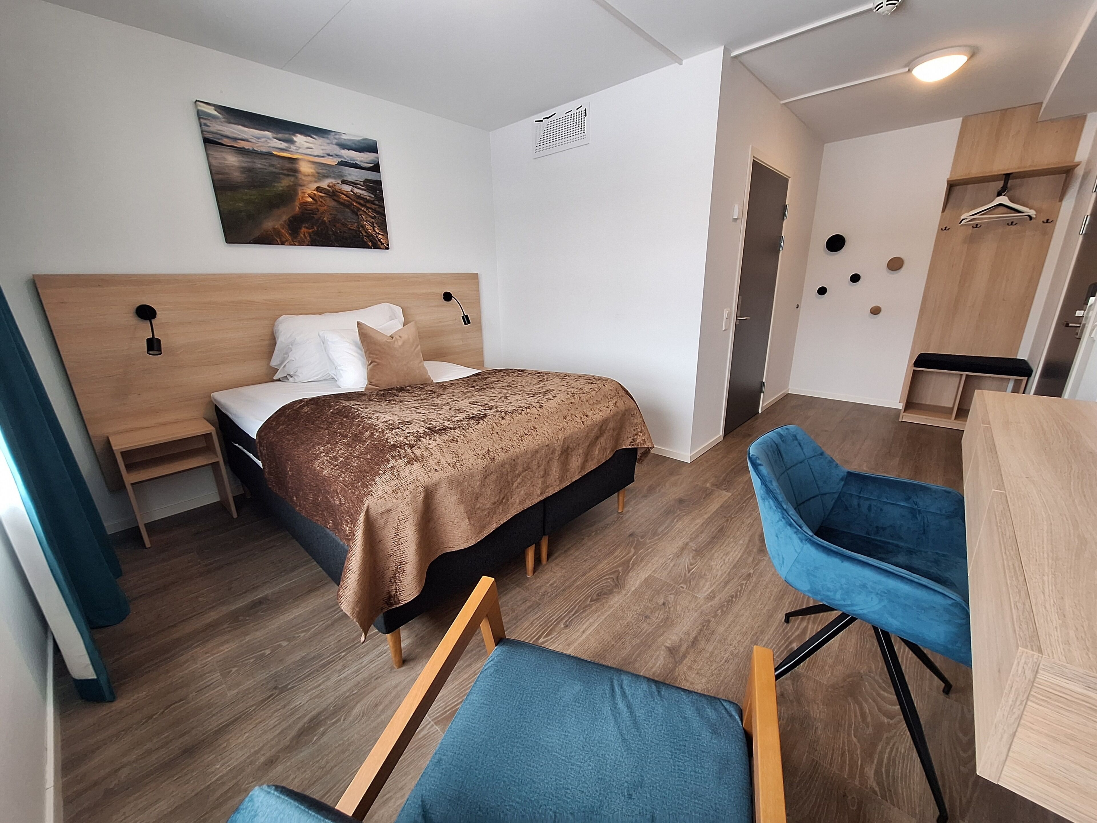 Pillow-top beds, free WiFi, bed sheets