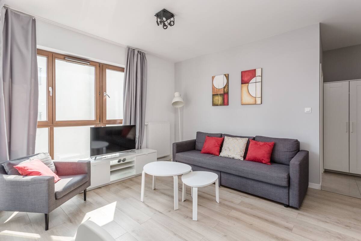 Apartemen Eksklusif | Area keluarga | TV layar datar