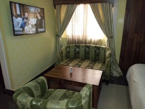 Royal-Zimmer | Schreibtisch, kostenloses WLAN