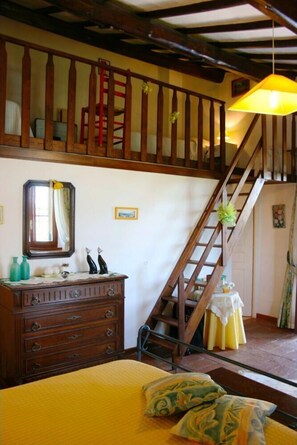 4 habitaciones, tabla de planchar con plancha y wifi 