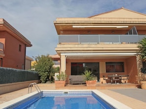 Pool - Wonderful  villa for 6 guests with WIFI, A/C, private pool, TV, patio and pets allowed (L'ampolla)