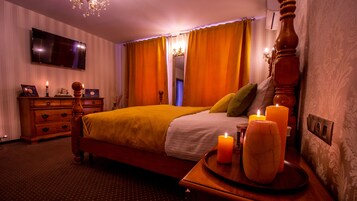 Deluxe Apartment | 1 bedroom, desk, blackout drapes, soundproofing