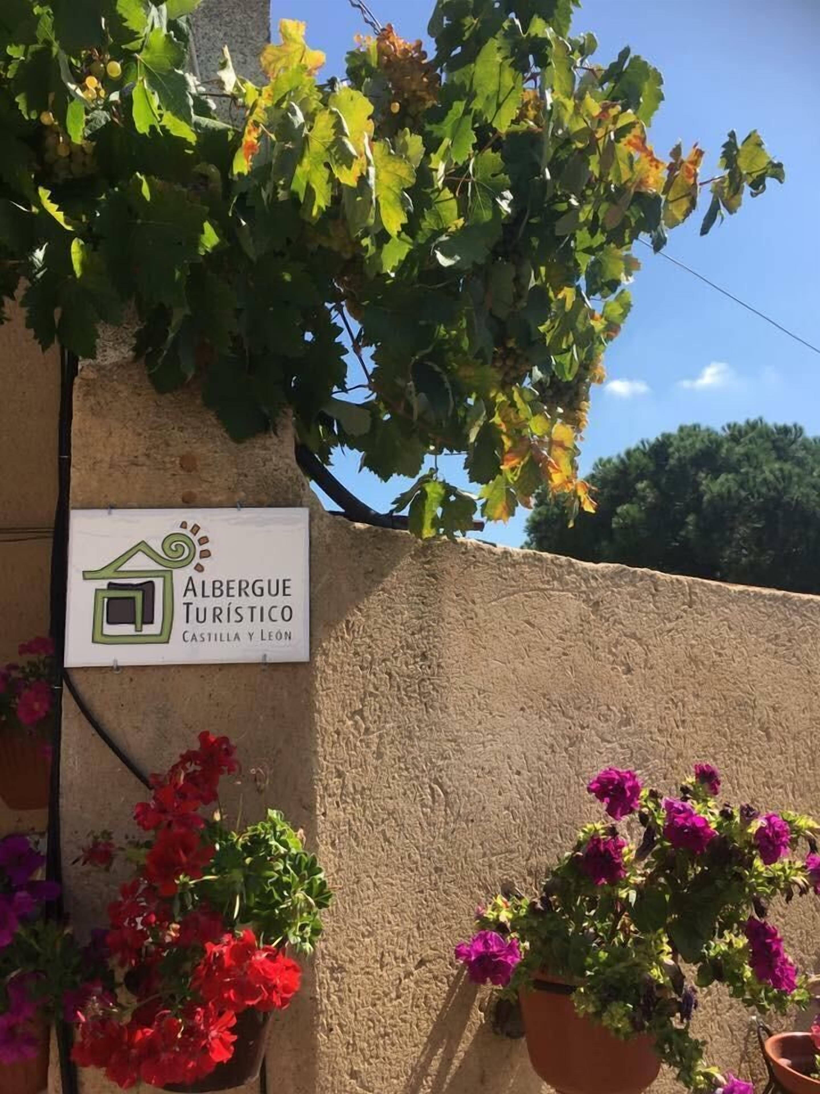 Photo - Albergue Turistico Torre de Sabre