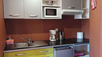 Studio Suite phong cách cổ điển, 1 phòng ngủ | Trang trí khác biệt, trang bị nội thất với thiết kế riêng biệt