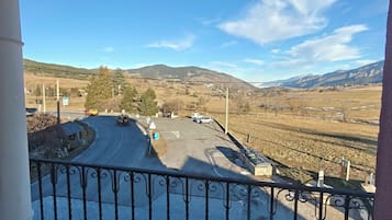 Classic Studio Suite, 1 Bedroom | Individually decorated, individually furnished, soundproofing