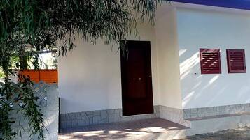 Bungalow, 1 Bedroom | Terrace/patio