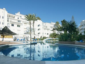 Pool - Nice apartment for 5 people with pool, A/C, WIFI, TV and terrace (Marbella)
