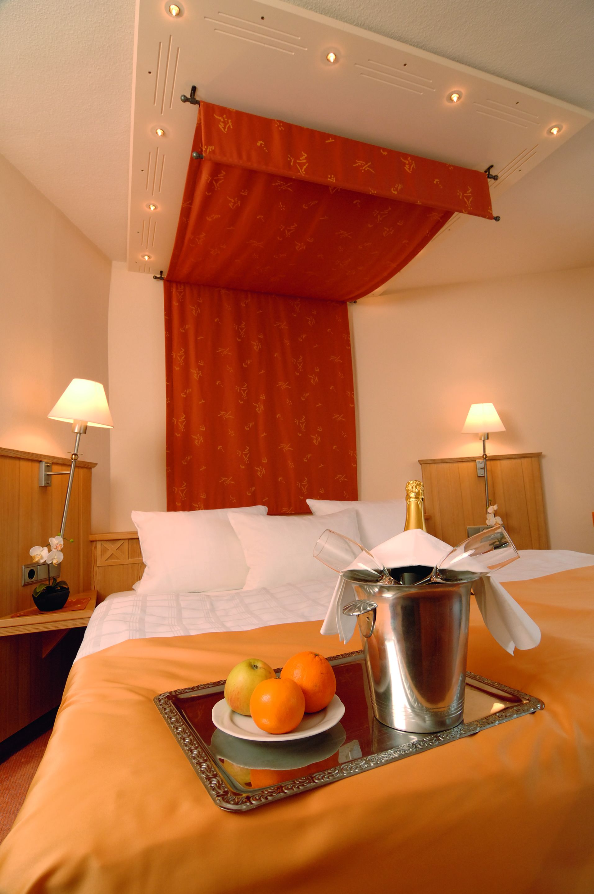 comfort double room | hypo-allergenic bedding, desk, laptop workspace, free wifi
