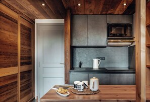 Fridge, microwave, dishwasher, electric kettle