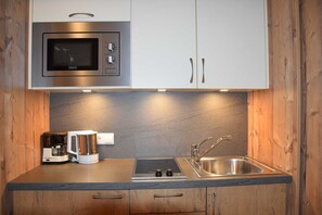 Fridge, microwave - Enzian - Wiesenhof, Austria (Kaunerberg)