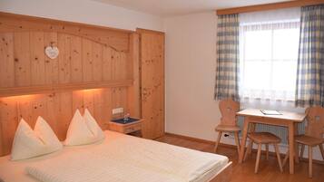 2 Schlafzimmer, Schreibtisch, WLAN, Bettwäsche