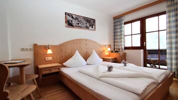 1 Schlafzimmer, Schreibtisch, WLAN, Bettwäsche