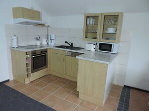 Fridge, microwave, oven, dishwasher