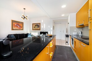 公寓, 2 間臥室 (10B) | 起居區 | 平面電視