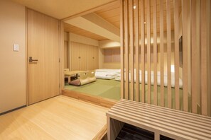 Free WiFi, bed sheets, wheelchair access - karaksa hotel TOKYO STATION (Tokyo)