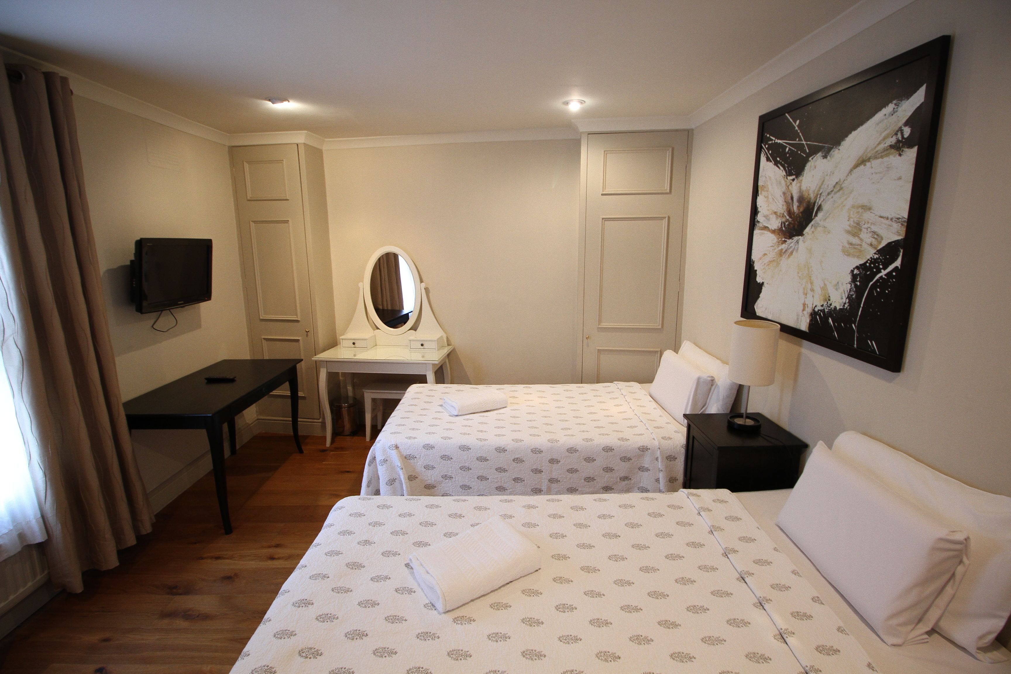 Photo - Fielding Hotel