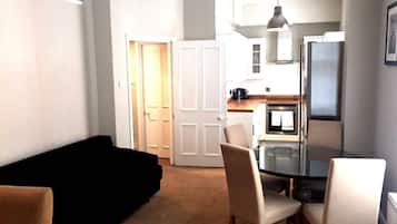 Comfort-lejlighed - 1 soveværelse | Privat køkken | Kaffe-/temaskine
