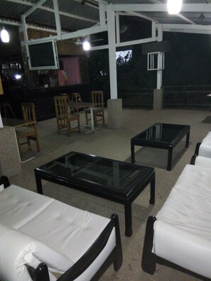 Bar (on property) - Nuvivi (Accra)