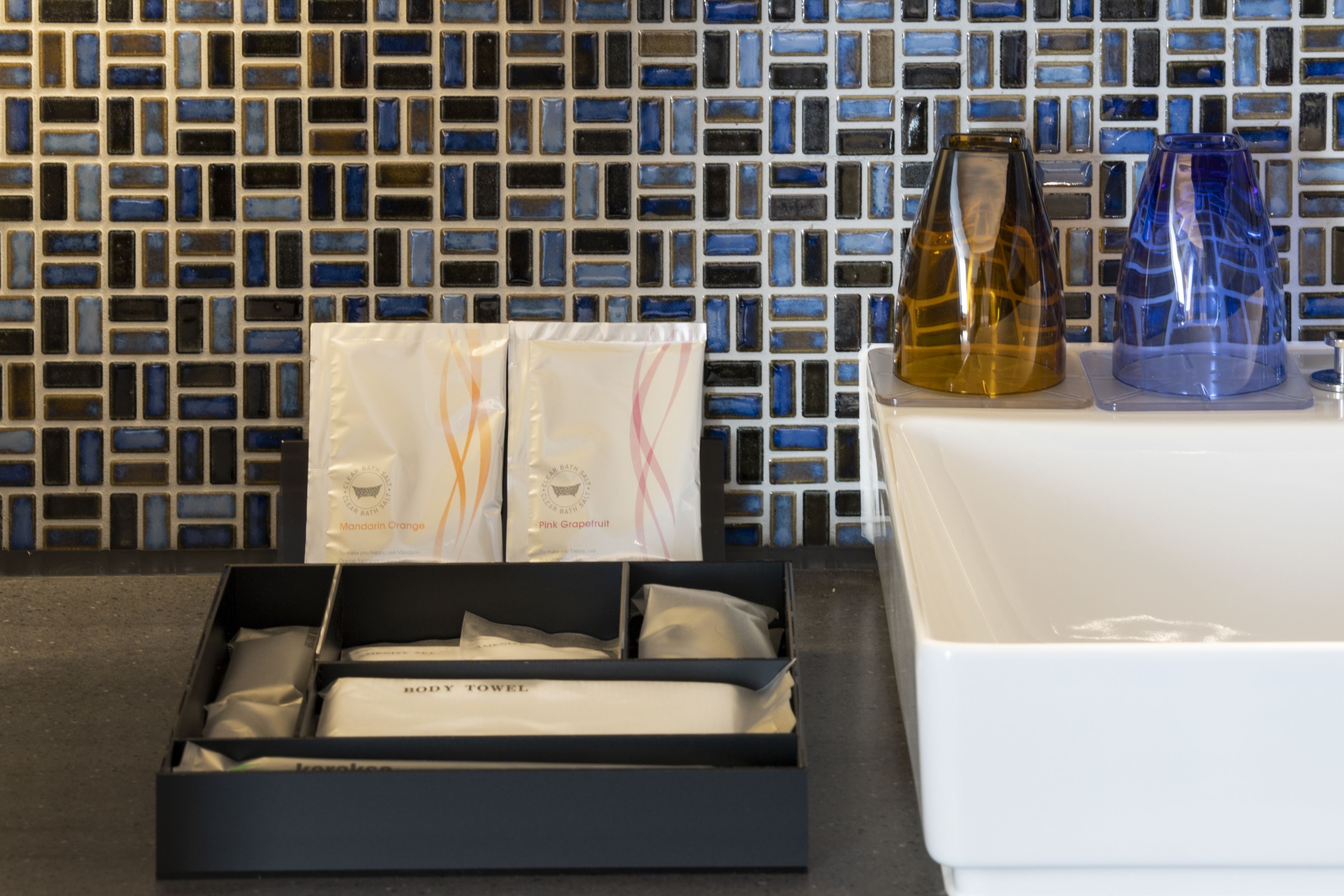 standard twin | bathroom amenities | free toiletries, hair dryer, slippers, electronic bidet