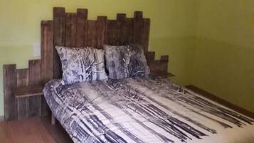 Matelas mémoire de forme, bureau, rideaux occultants