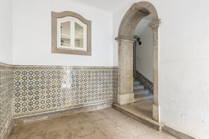 Interior entrance - Lisbon Downtown Luxury Family Residence (Lisbon)