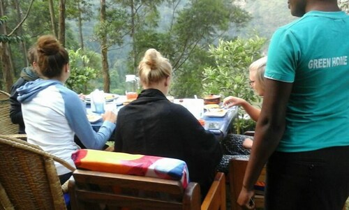 GREEN HOME COTTAGES AND CAMPSITE