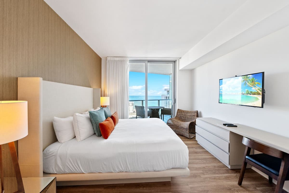 Deluxe Apartment, 2 Bedrooms | 1 bedroom, desk, blackout drapes, iron/ironing board (on request)
