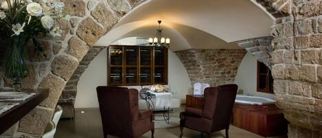 Deluxe Suite, 1 Queen Bed with Sofa bed, Non Smoking | 1 bedroom, in-room safe, desk, blackout drapes