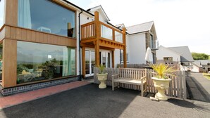 Exterior - Cambrian View (Aberystwyth)