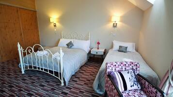 Cambrian View | 3 bedrooms, individually decorated, individually furnished