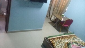 1 غرفة نوم ومكتب ومكواة/لوح كي وواي فاي