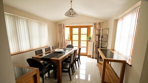Private kitchen - Brynhyfryd (Aberystwyth)