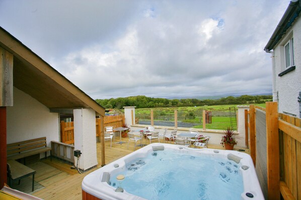 Hot springs - The Hay Suite (Aberystwyth)