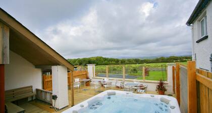 The Hay Suite