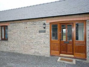 Exterior - The Calf Suite (Aberystwyth)